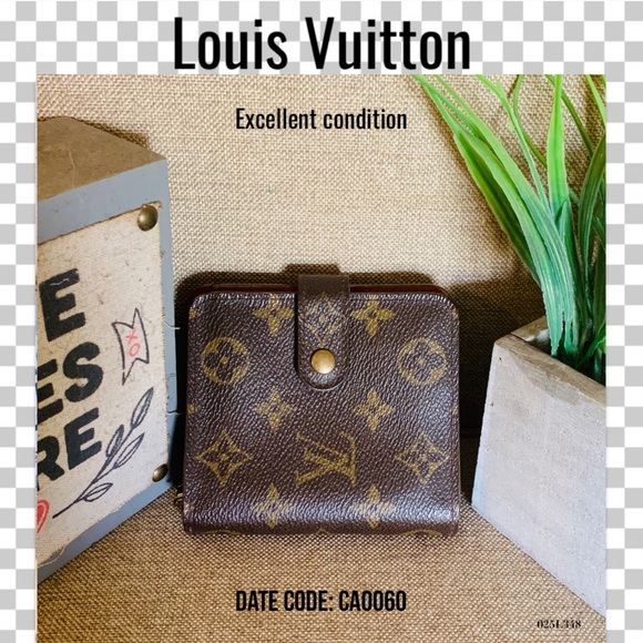 Louis Vuitton Handbags - Louis Vuitton wallet compact zip monogram brown